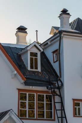 white-mansion-facade-details_636705-4288